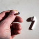 El nuevo chip H1 también se supone que mejora el rendimiento del micrófono, especialmente en áreas ruidosas o con viento.
Foto: Adam Clark Estes (Gizmodo)